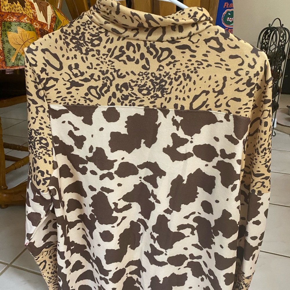 Cow print/ leopard turtleneck